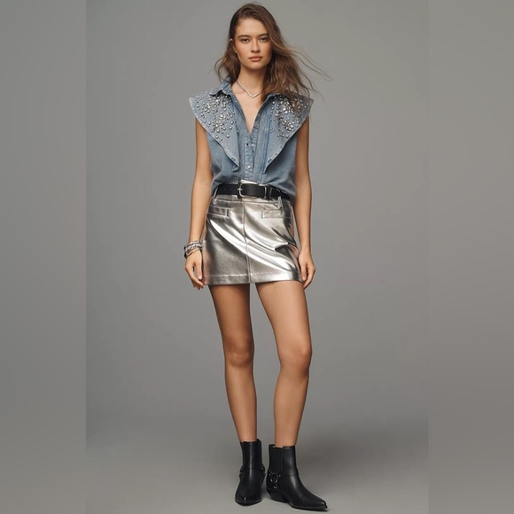 NWT! Anthropologie Let Me Be Flutter-Sleeve Embellished Top - Size Medium 🍬 - Picture 4 of 10